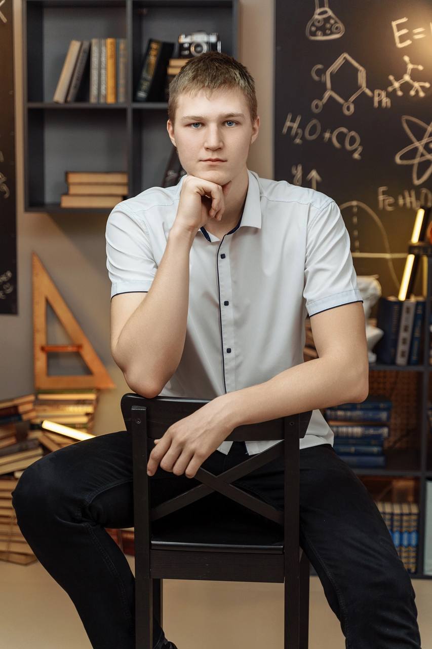 Волков Максим, победитель регионального этапа Всероссийской олимпиады школьников по физике