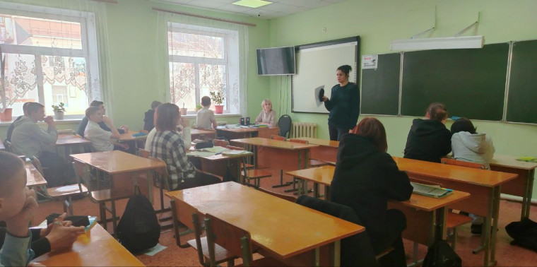Профилактические беседы в 9-х классах.