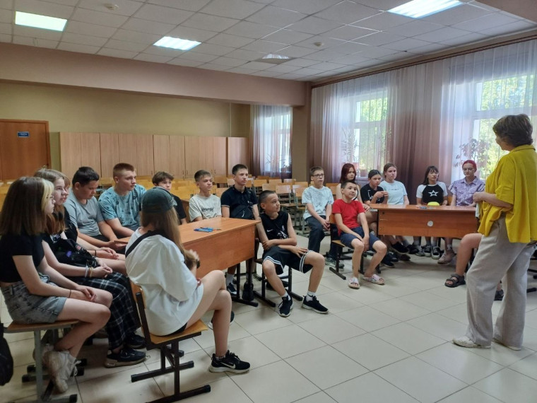 Познавательная игровая программа "Наше лето".